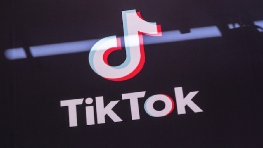 ΗΠΑ: Ο Ίλον Μασκ συζητά την εξαγορά του TikTok (Bloomberg)