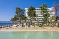 Brown Hotels Greece: Διπλή υποψηφιότητα στα βραβεία World’s Best Awards 2025 του Travel + Leisure