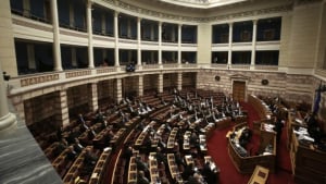 Βουλή: Απόσυρση της τροπολογίας για τη ΛΑΡΚΟ ζήτησε  η αντιπολίτευση - Δήμας: Οριστική διευθέτηση των εκκρεμοτήτων