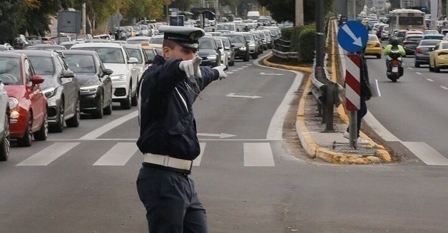 Αυξημένα μέτρα της Τροχαίας για τον εορτασμό της 28ης Οκτωβρίου- Απαγόρευση κυκλοφορίας των φορτηγών άνω των 3,5 τόνων