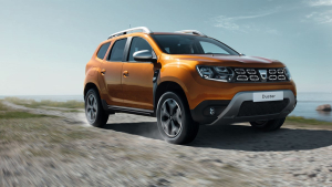 Το νέο Dacia Duster προσφέρει προσιτή βιώσιμη οδήγηση και συνδυάζει τρεις νέους υβριδικούς κινητήρες