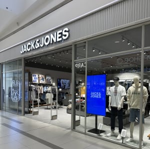 Άνοιξε το πρώτο κατάστημα JACK &amp; JONES στην Αλβανία