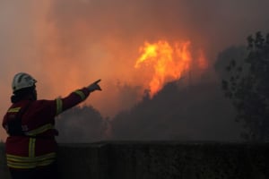 Πορτογαλία: Οι πυροσβεστικές δυνάμεις έθεσαν υπό έλεγχο όλα τα μέτωπα φωτιάς