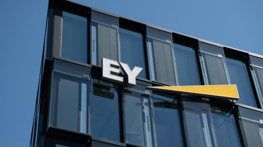 EY: Σύμβουλος των Ομίλου Grimaldi και Μινωικές Γραμμές στην εξαγορά του 67% του Οργανισμού Λιμένος Ηρακλείου