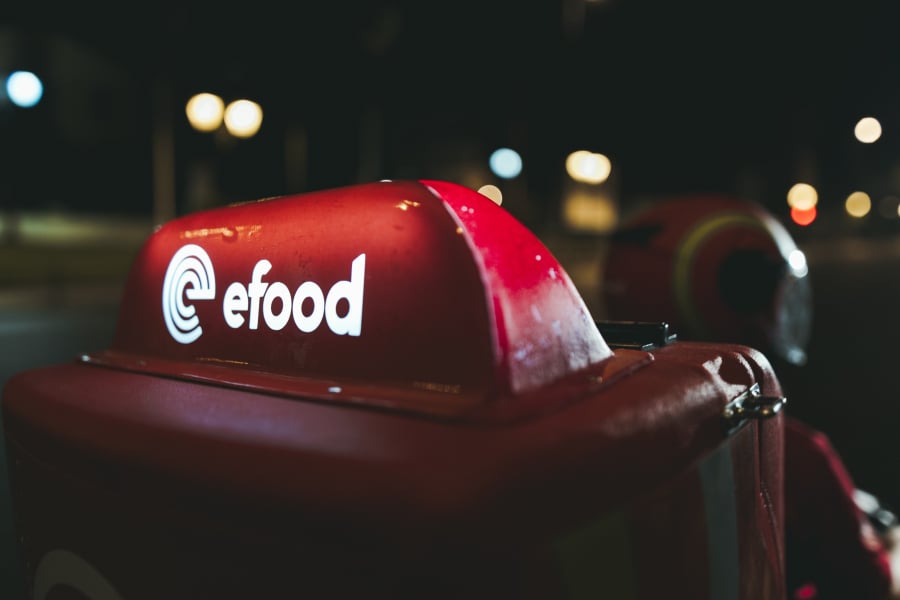 Efood: Η σημαντική ανάπτυξη στο εννεάμηνο του 2024 και οι 3000 νέοι διανομείς