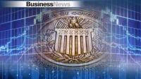 Fed: Διατήρησε αμετάβλητα τα επιτόκια στο 4,25% με 4,50%, έπειτα από τρεις συνεχόμενες μειώσεις