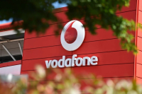 Vodafone: 9 χρόνια ηγεσίας του Χ. Μπρουμίδη - 1,3 δισ. επενδύσεις και στρατηγικές πρωτοβουλίες