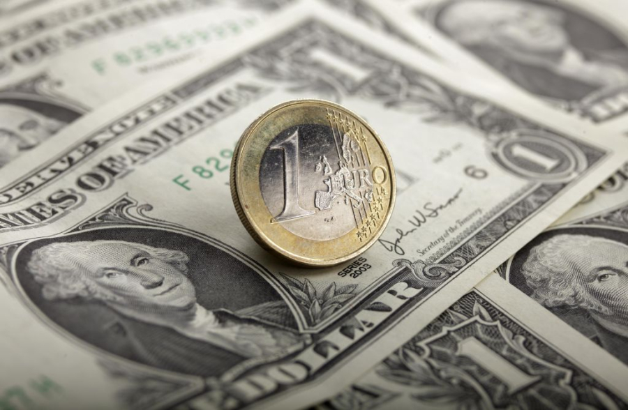 Το ευρώ ενισχύεται 0,04%, στα 1,0813 δολάρια