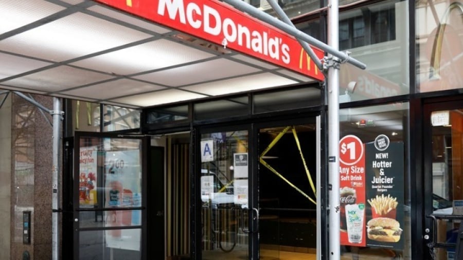 ΗΠΑ: Τα κρεμμύδια σε χάμπουργκερ της McDonald’s αρρώστησαν, πάνω από 90 ανθρώπους