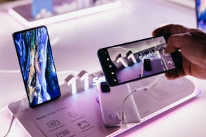 Xiaomi: Έμφαση στη ελληνική αγορά με νέα καταστήματα, κατηγορίες προϊόντων και κινητά τηλέφωνα