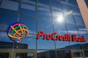 ProCredit Bank Greece: Δάνεια περίπου μισού δισ. ευρώ έδωσε το 2024, κυρίως σε ΜμΕ