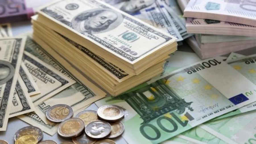 Το ευρώ ενισχύεται 0,10%, στα 1,0760 δολάρια