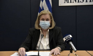 Θεοδωρίδου: Ένα μόλις περιστατικό θρόμβωσης μετά το εμβόλιο της AstraZeneca