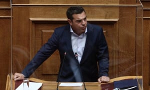 Τσίπρας: «Κακοποιητής της δημοκρατίας» η κυβέρνηση του κ. Μητσοτάκη