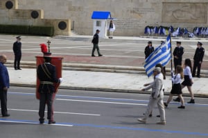 Κυκλοφοριακές ρυθμίσεις σε Αθήνα και Πειραιά για τις μαθητικές παρελάσεις της 28ης Οκτωβρίου