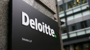 Deloitte: Χρηματοοικονομικός σύμβουλος του Υπερταμείου για την παραχώρηση του Αεροδρομίου Καλαμάτας