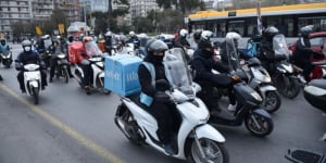 Διανομείς eFood και Wolt: Νέα 48ωρη απεργία - Συγκεντρώσεις και μοτοπορείες