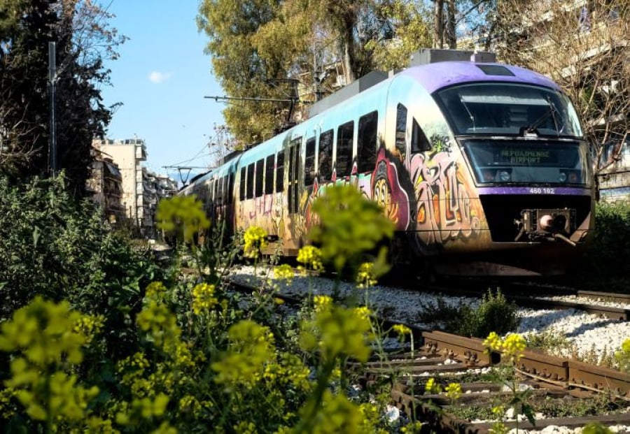 Συρμός του προαστιακού παρέσυρε και σκότωσε μια πεζή στα Σεπόλια