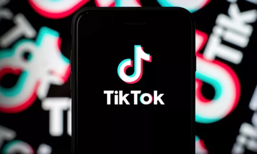 TikTok: «Καθαρό αποκύημα φαντασίας» ότι ο Ίλον Μασκ διεξάγει συζητήσεις για εξαγορά στις ΗΠΑ