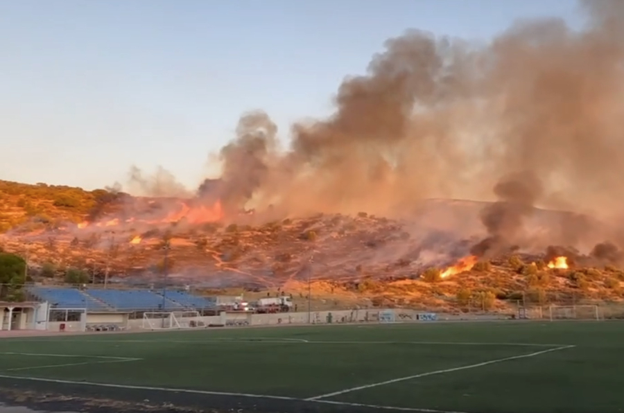 Πρόστιμο 4.640 ευρώ στους δύο ανήλικους που συνελήφθησαν για πυρκαγιά από πρόθεση χθες στη Γλυφάδα