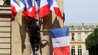 Γαλλία - εκλογές: Ο ακροδεξιός &quot;Εθνικός Συναγερμός&quot; φέρεται να συγκεντρώνει 37% στον πρώτο γύρο