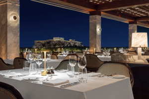 Ανακαινίστηκε το GB Roof Garden Restaurant του Ξενοδοχείου Μεγάλη Βρεταννία