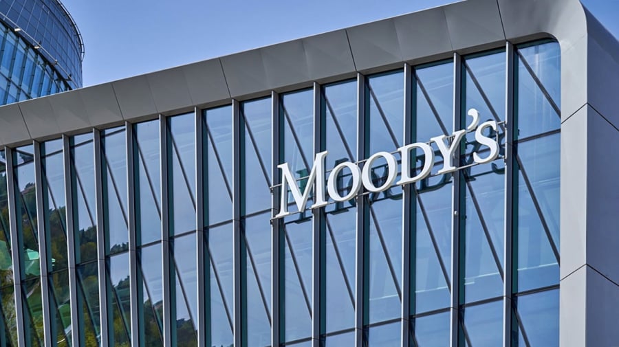 Moody’s: Υποβαθμίζει την προοπτική του αξιόχρεου του δημοσίου της Ουγγαρίας