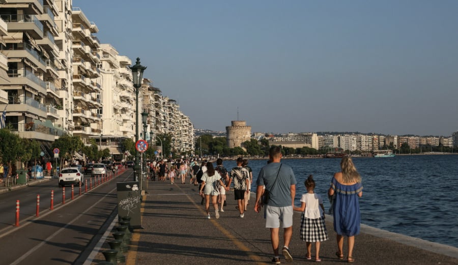 Κατέκλυσαν το κέντρο της Θεσσαλονίκης περίπου 4.000 επιβάτες κρουαζιερόπλοιων